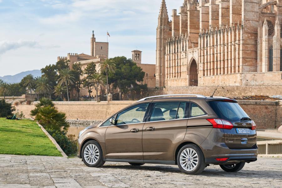  Ford Grand C-Max 2015 года  (фото 3 из 19)